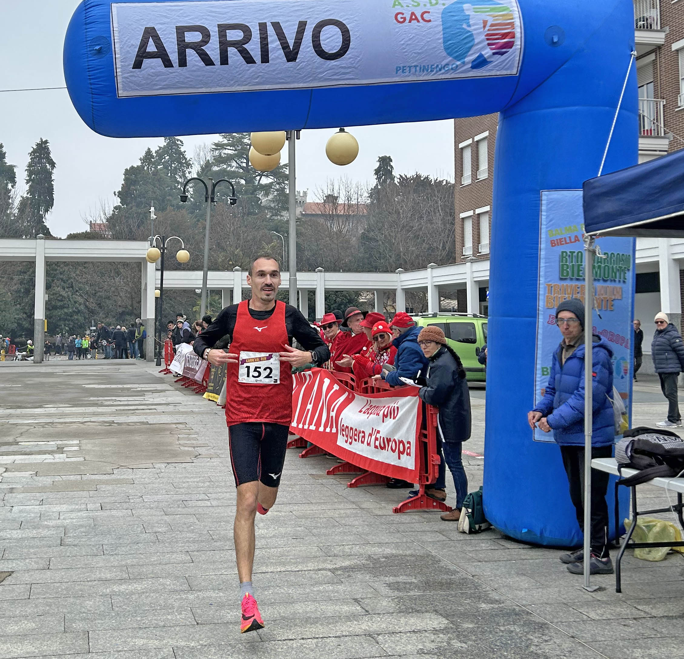 STEFAN GAVRIL E MATILDE BONINO VINCONO LA 7ª KARNEVAL RUN BIELLA